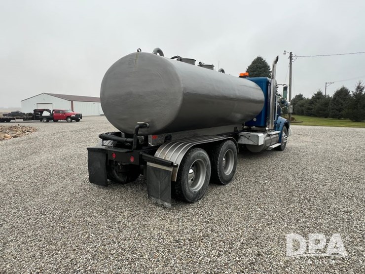 2006-international-9400-eagle-image-9