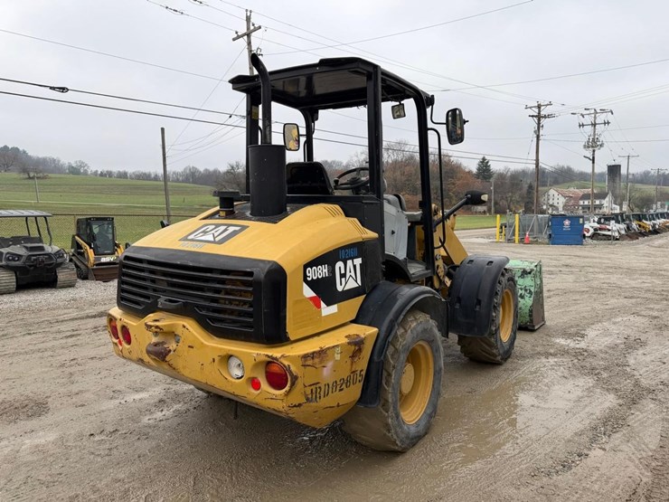 2015-caterpillar-908h2-image-5
