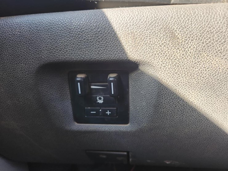 2009-chevrolet-3500-image-49