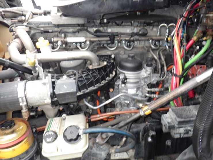 freightliner-cascadia-125-image-24