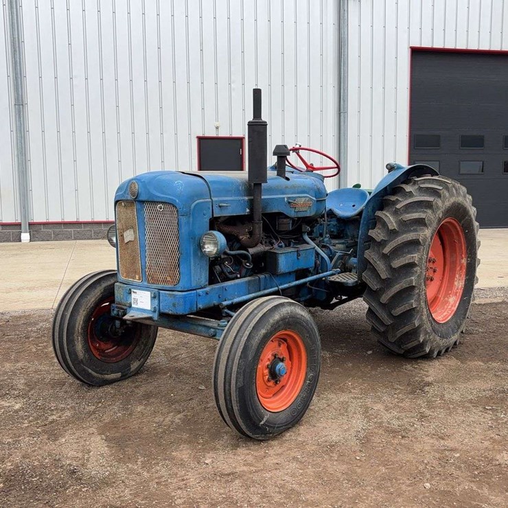 FORD TRACTOR
