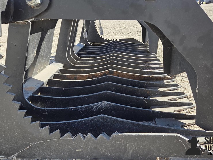 80"-rock/brush-grapple-image-13