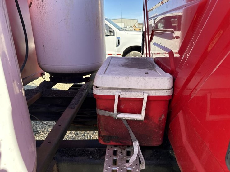 2005-international-durastar-4300-image-30