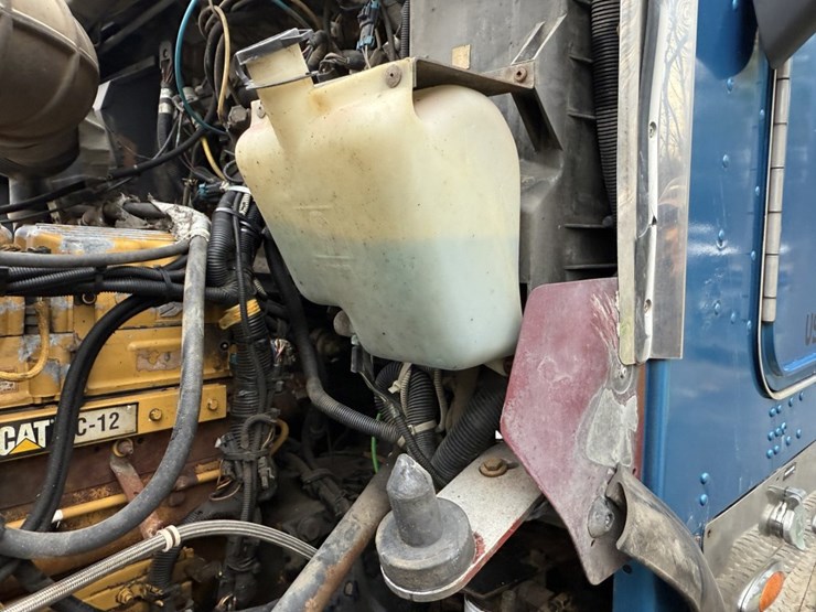 kenworth-t600-image-13