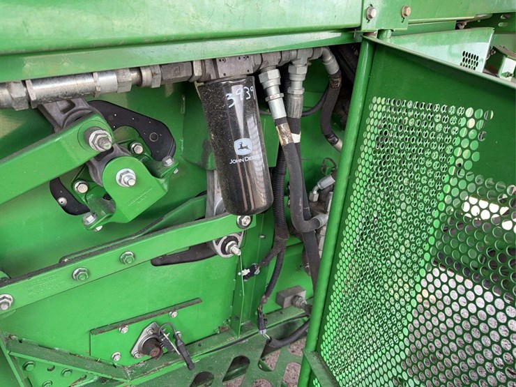 2013-john-deere-s670-image-52