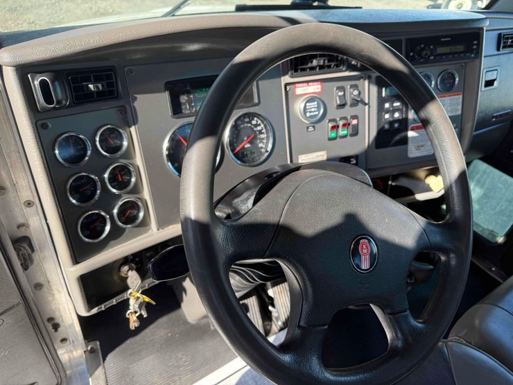 kenworth-t370-image-33