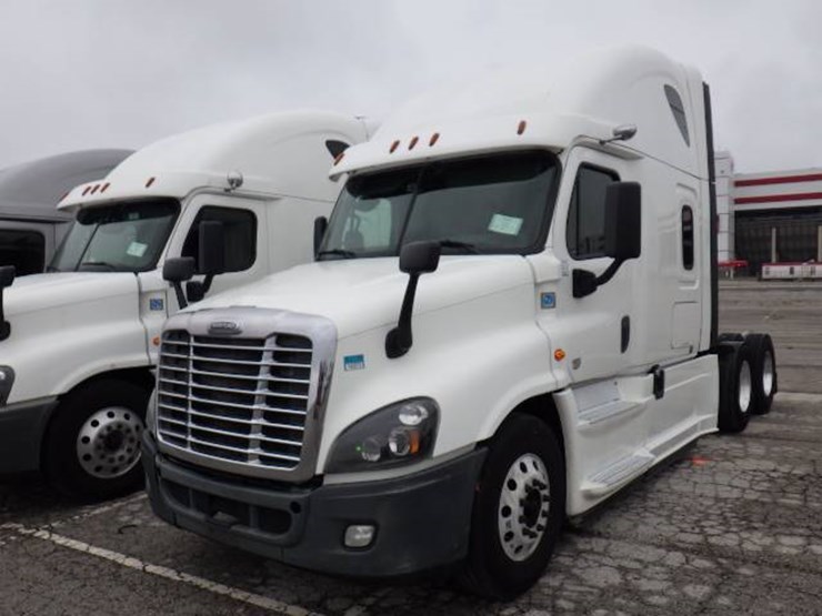 freightliner-cascadia-125-image-1