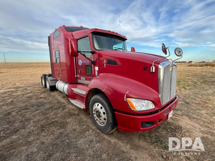 2014-kenworth-t660-image-4