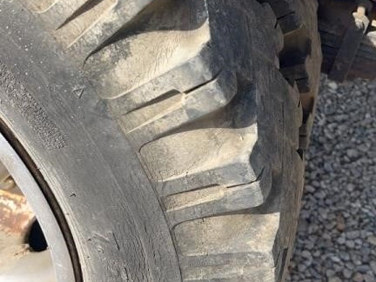 1982-chevrolet-c30-image-8