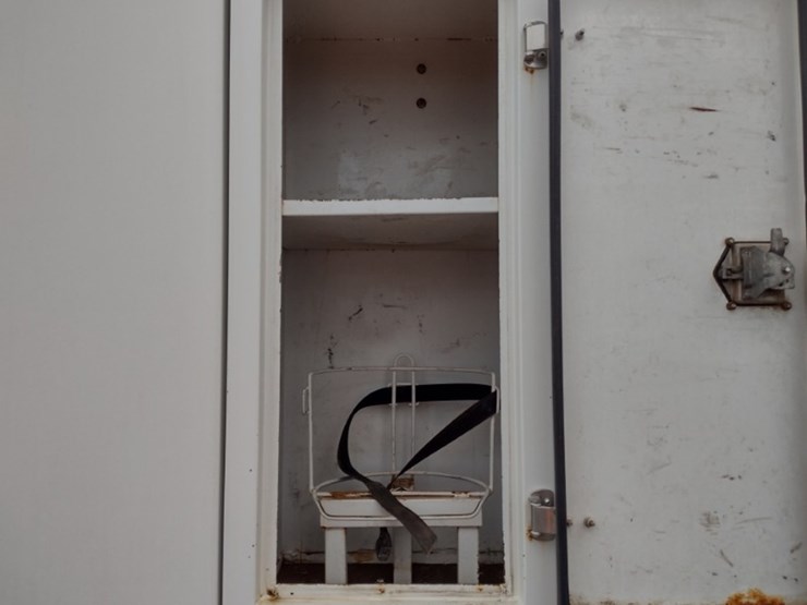 peterbilt-365-image-38