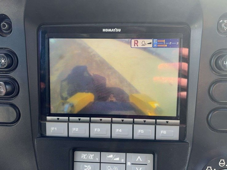 2020-komatsu-d61-image-47