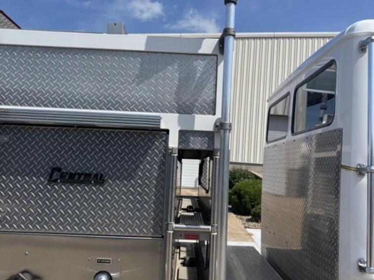 freightliner-fl80-image-36