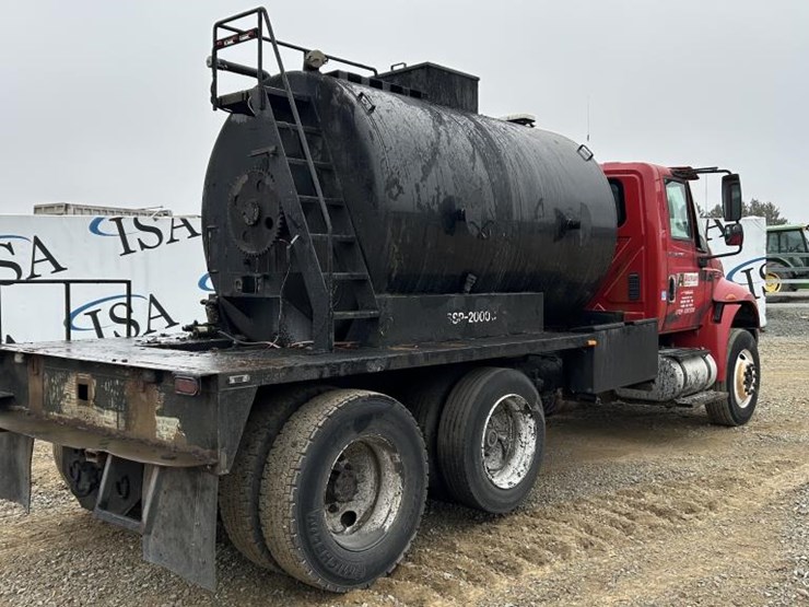 2011-international-durastar-4400-image-5