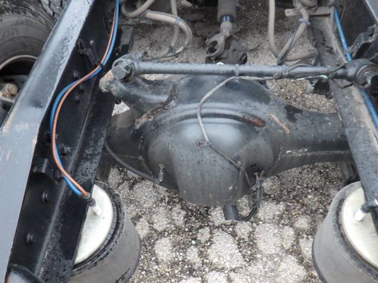 freightliner-cascadia-126-image-17