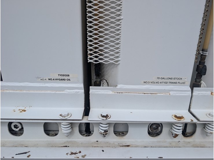 2005-international-durastar-4300-image-18