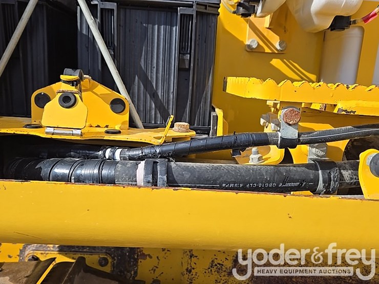 2018-komatsu-d61pxi-24-image-60