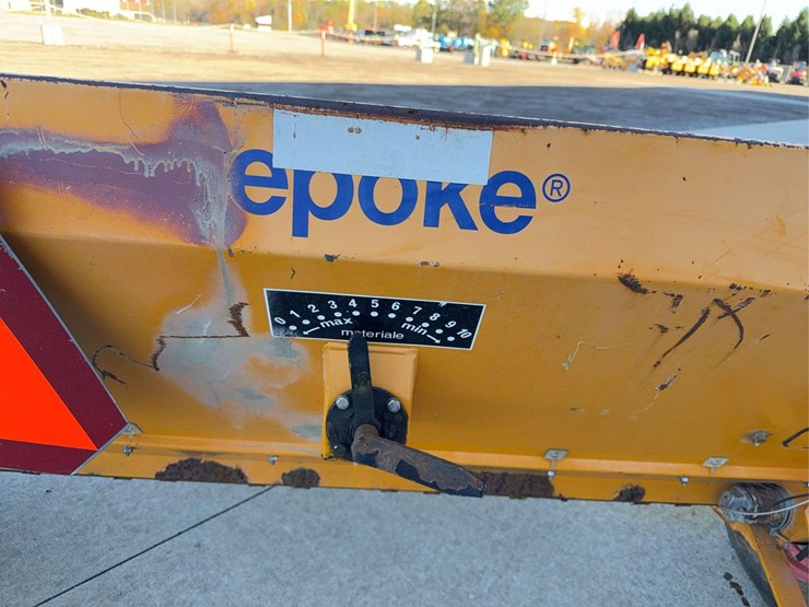 epoke-6'-seeder/fertilizer-cart-image-4