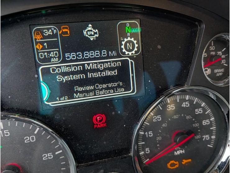 2020-kenworth-t680-image-24