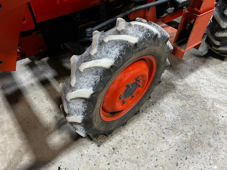 kubota-l2350-image-12