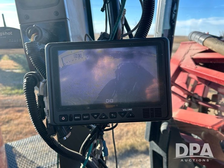 case-ih-patriot-4440-image-68