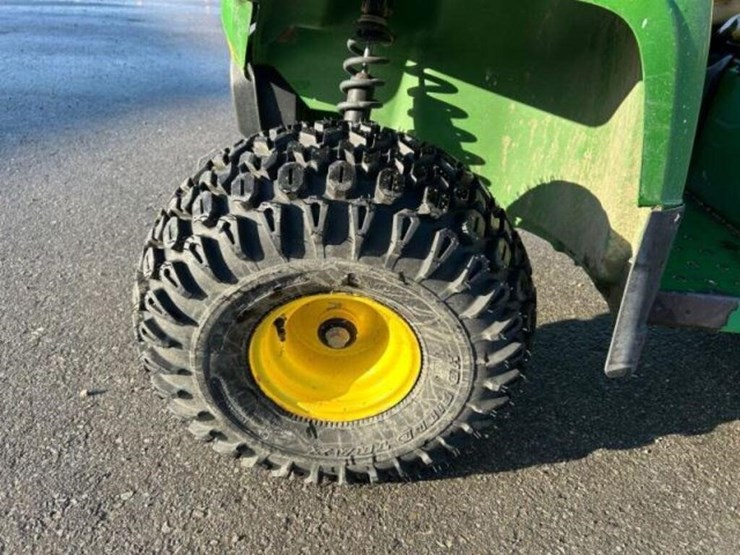 john-deere-gator-image-41
