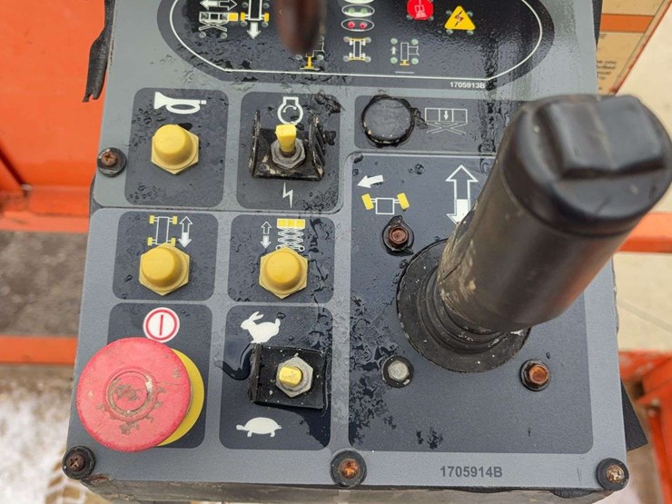 2014-jlg-4394rt-image-20