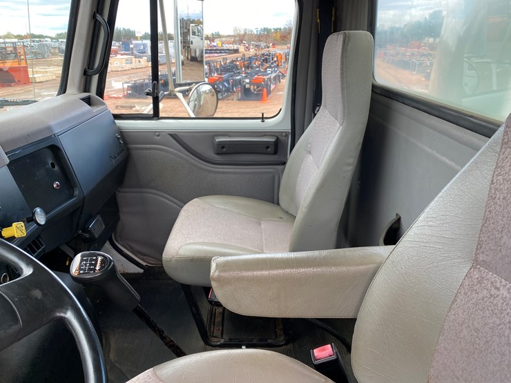 1999-international-4900-image-63