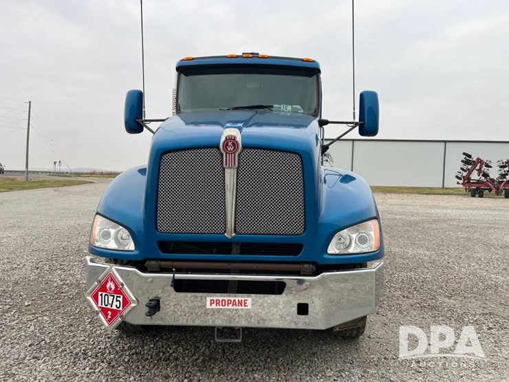 kenworth-t440-image-3