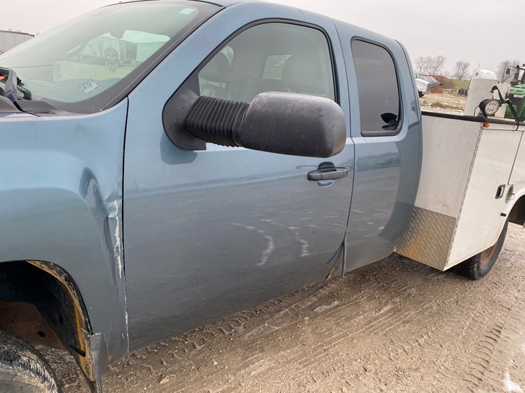 chevrolet-3500hd-image-18