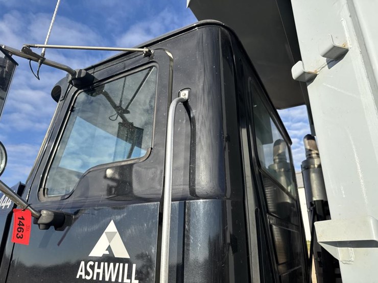 #1463-•-2007-mack-quad-axle-dump-truck-image-13