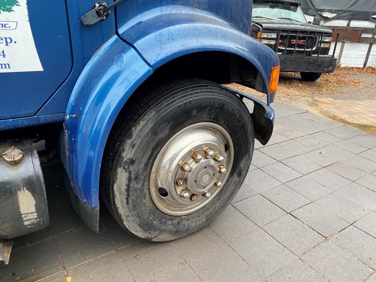 international-4700-image-34