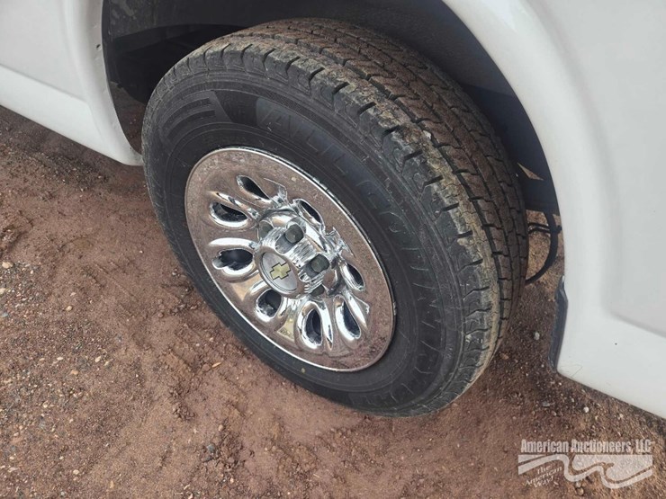 2010-chevrolet-express-van,-vin-#-1gcugadx5a1118101-image-12