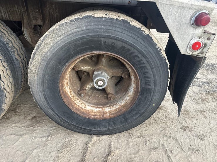 fruehauf-trailer-image-23