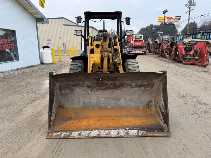 2012-caterpillar-906h-image-8