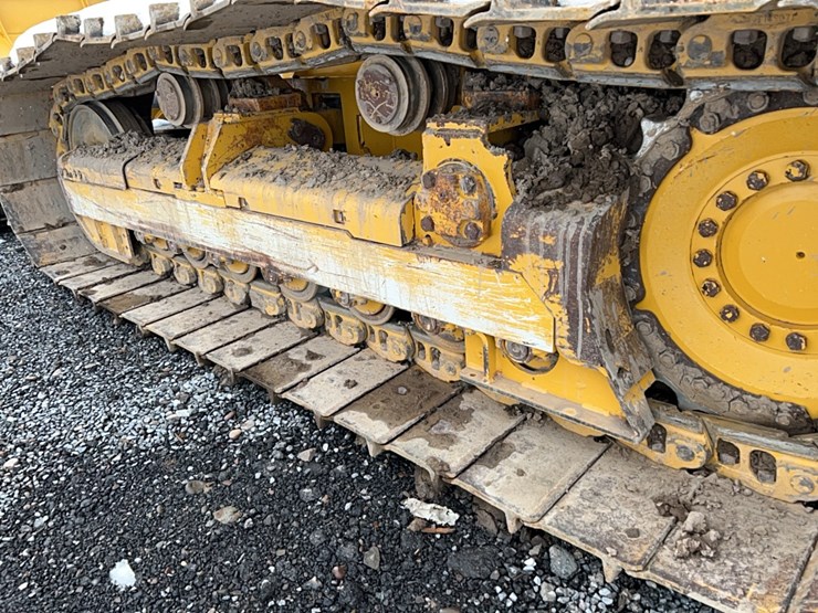 2023-deere-700l-image-16