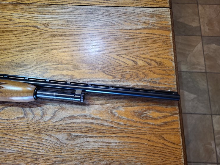 mossburg-500e--410-pump-shot-gun-image-5