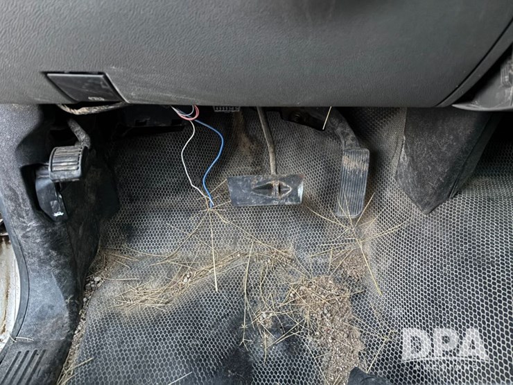 2009-chevrolet-3500hd-image-61