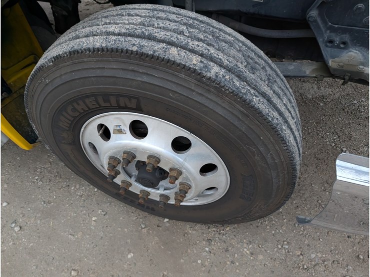 kenworth-t680-image-15