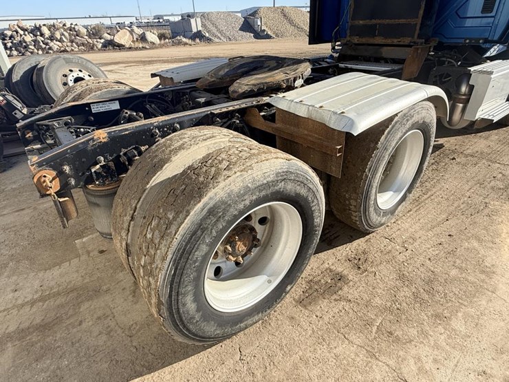 2017-international-prostar-image-38