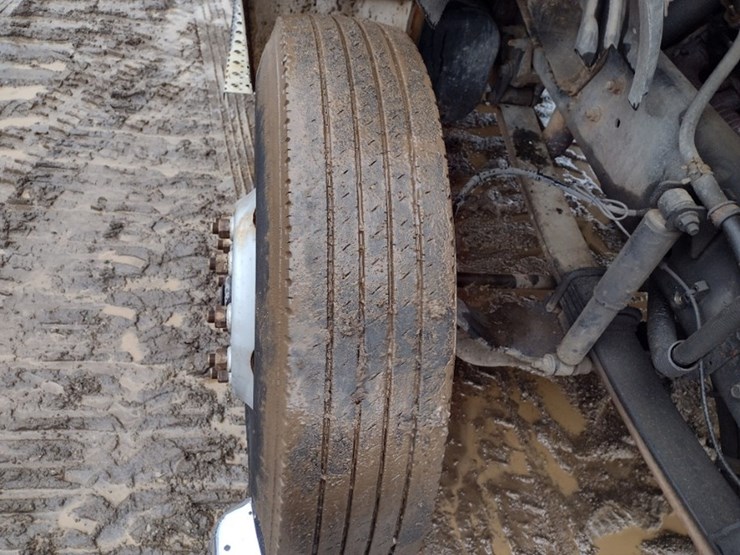 2005-ford-f650-image-15