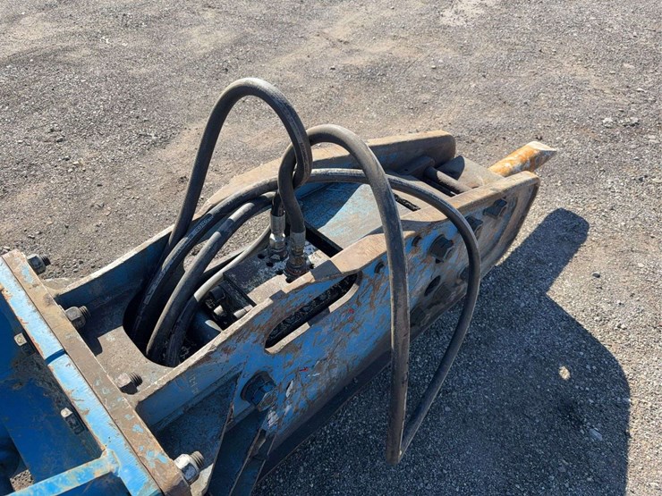 okada-hydraulic-breaker-image-7