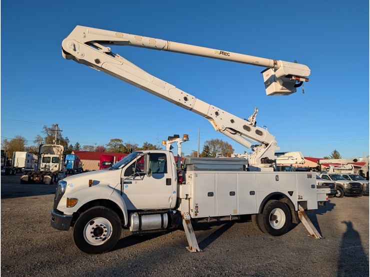 2015-ford-f750-image-1