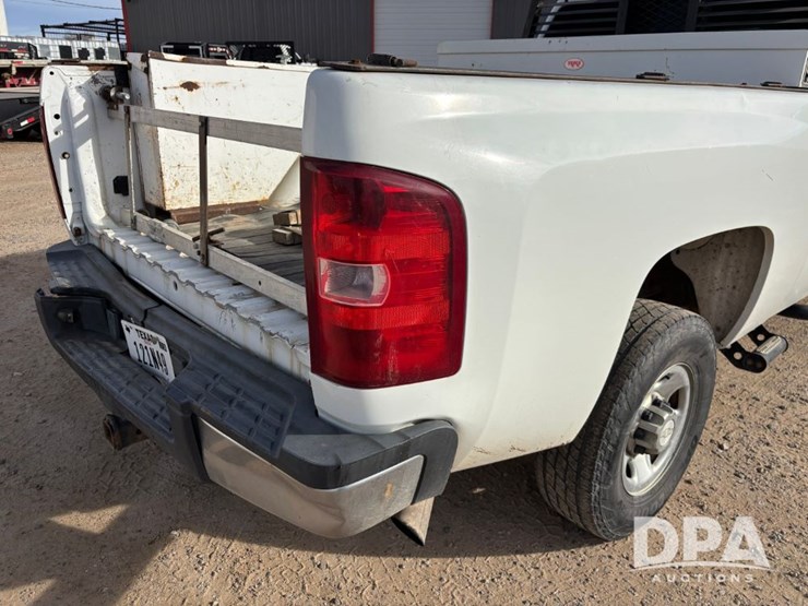 chevrolet-2500hd-image-43