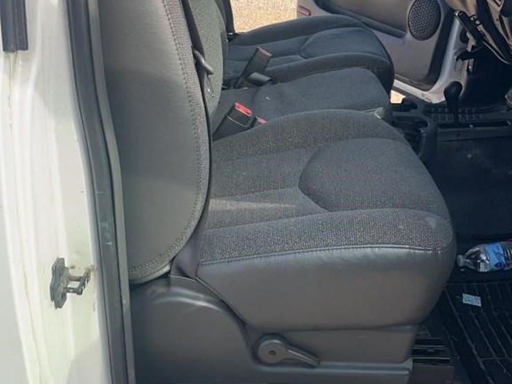 2003-chevrolet-silverado-2500-image-16