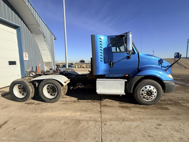 2017-international-prostar-image-18