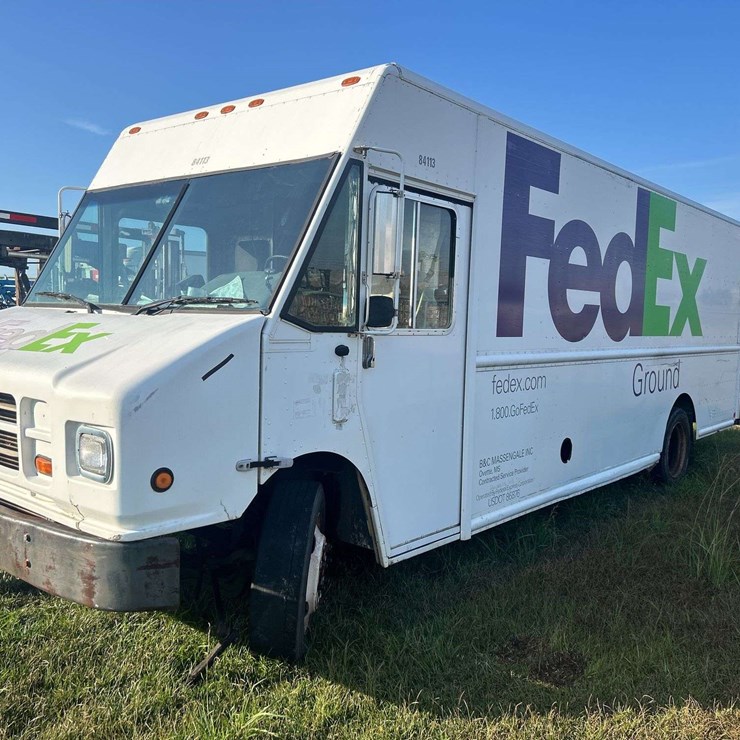 2006 FREIGHTLINER MT55