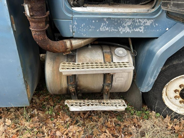 #1427-•-1989-autocar-flatbed-truck-image-37