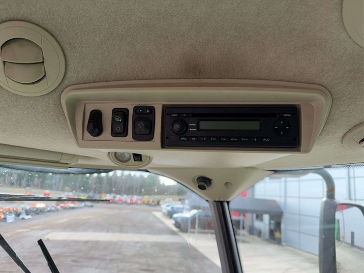 2013-john-deere-s670-image-100