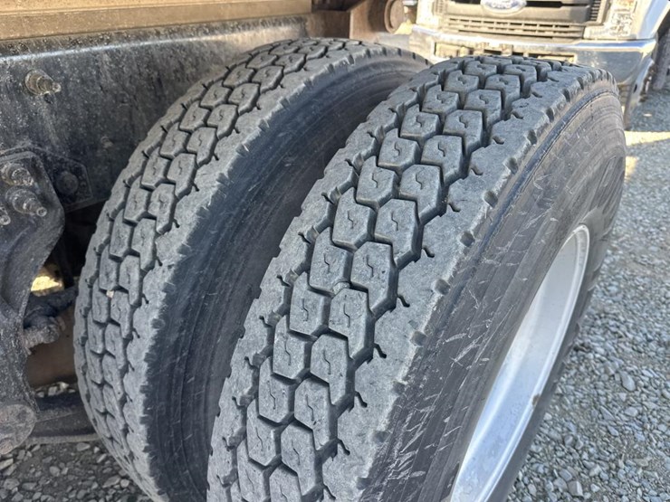 2017-international-hx615-image-65