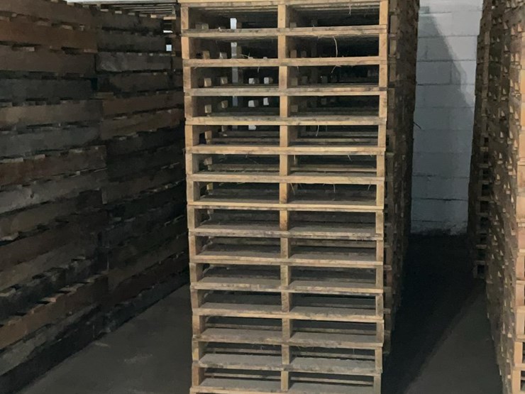 #612-•-pallets-image-1